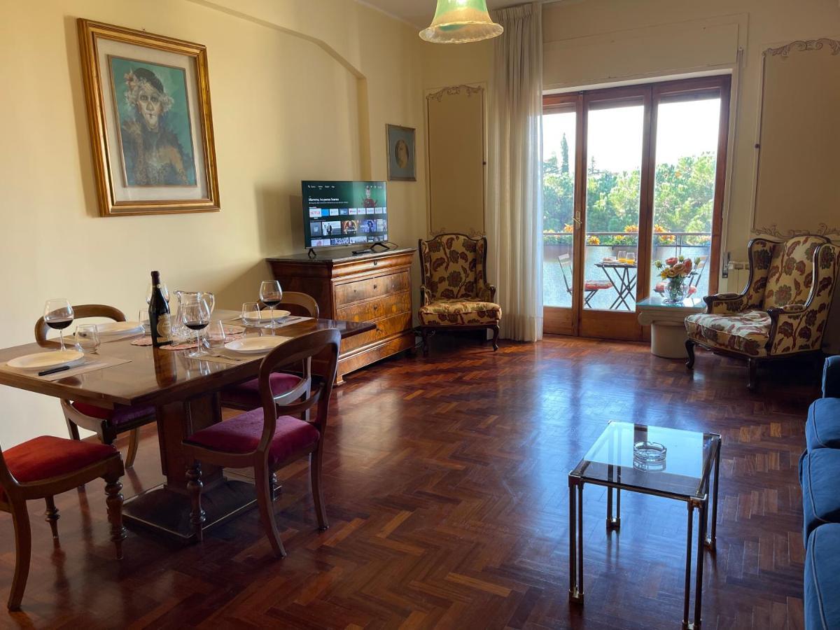 Lady House Apartment เรจโจ ดี คาลาเบีย ภายนอก รูปภาพ